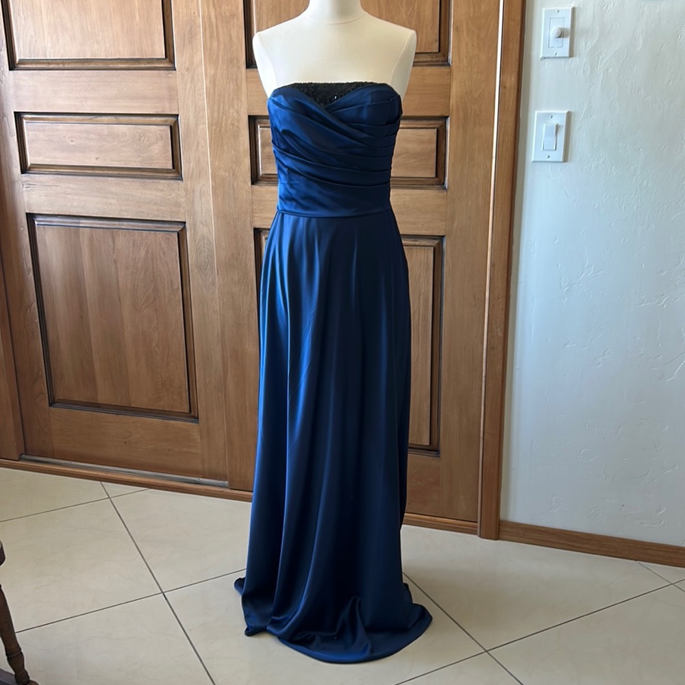 Lauren by Ralph Lauren Evening gown or Prom Dress Size 2 NWT